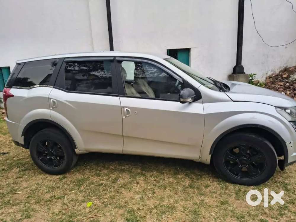 Mahindra Xuv500 2015 Diesel 100000 Km Driven