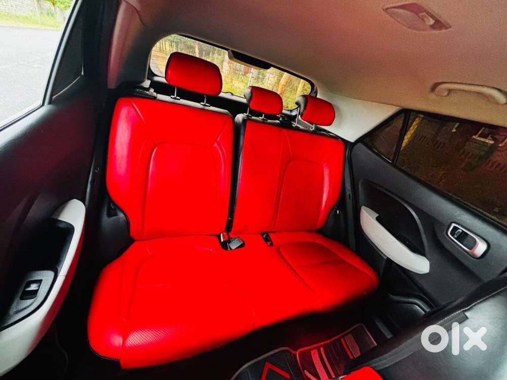 Hyundai Venue, 2023, Petrol
