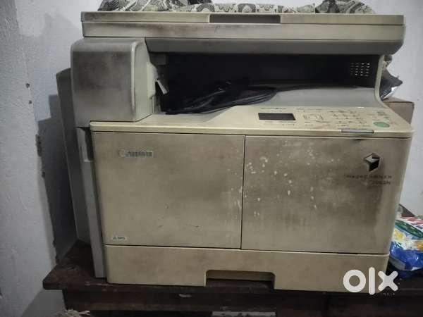 Canon image runner 2002N