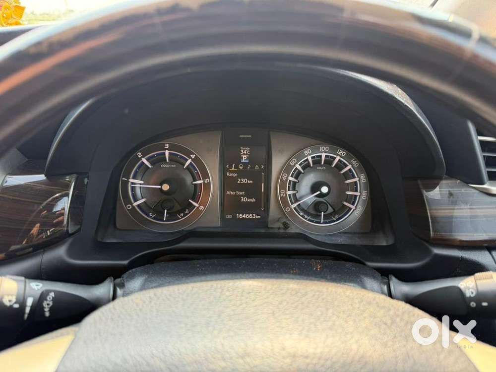 Toyota Innova Crysta 2018 Diesel Well Maintained