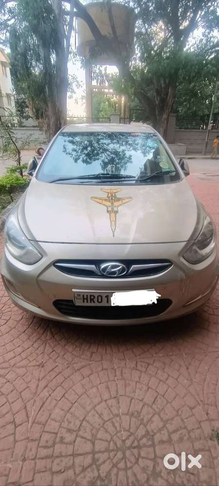 Hyundai Fluidic Verna 2012