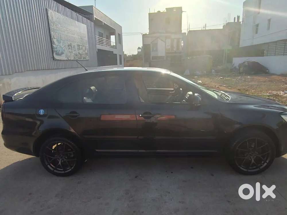 Skoda Laura Elegance 2011 Diesel