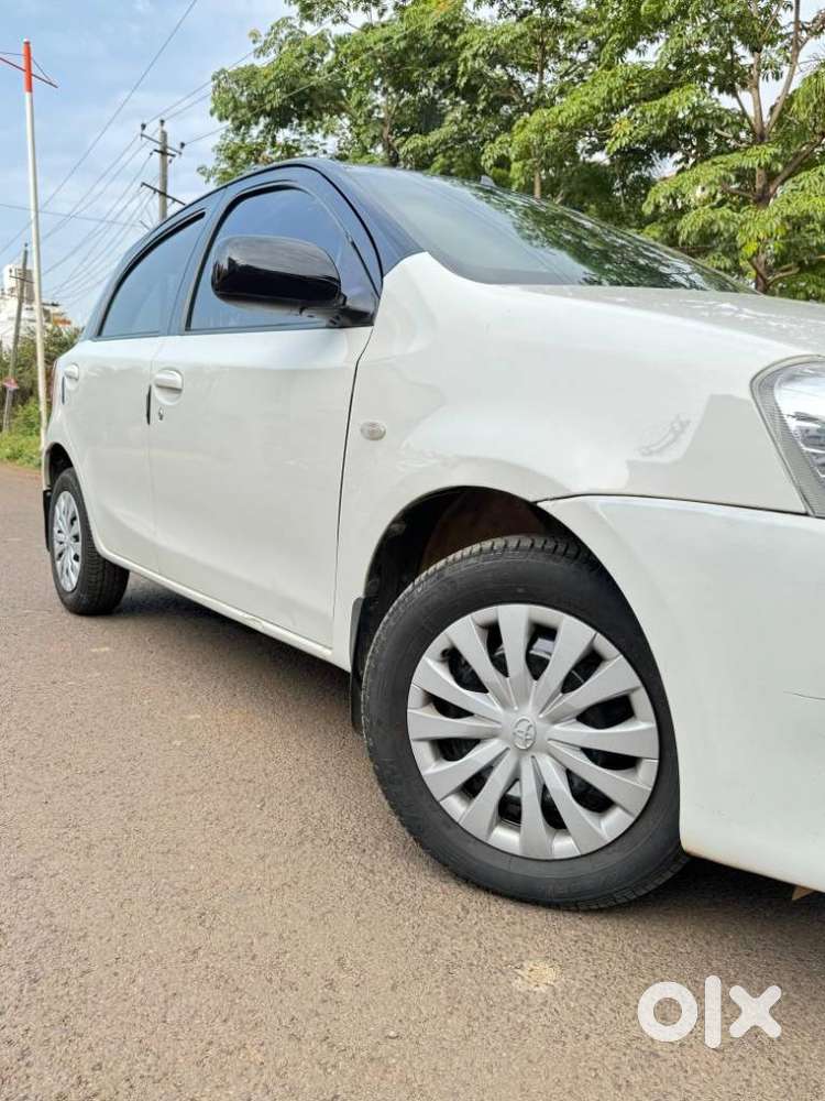 Toyota Etios Liva 2011-2012 G, 2012, Petrol