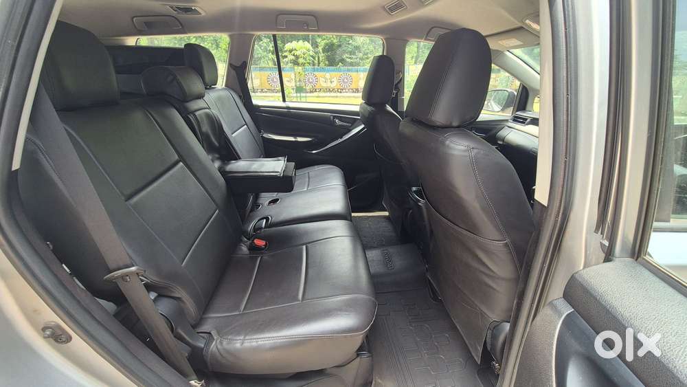 Toyota Innova Crysta 2.4 G Mt 7 Str, 2020, Diesel