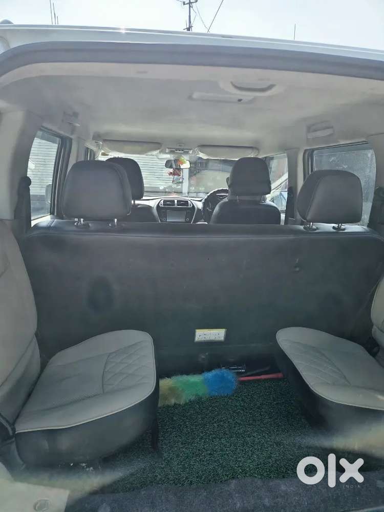 Mahindra Tuv 300 2019