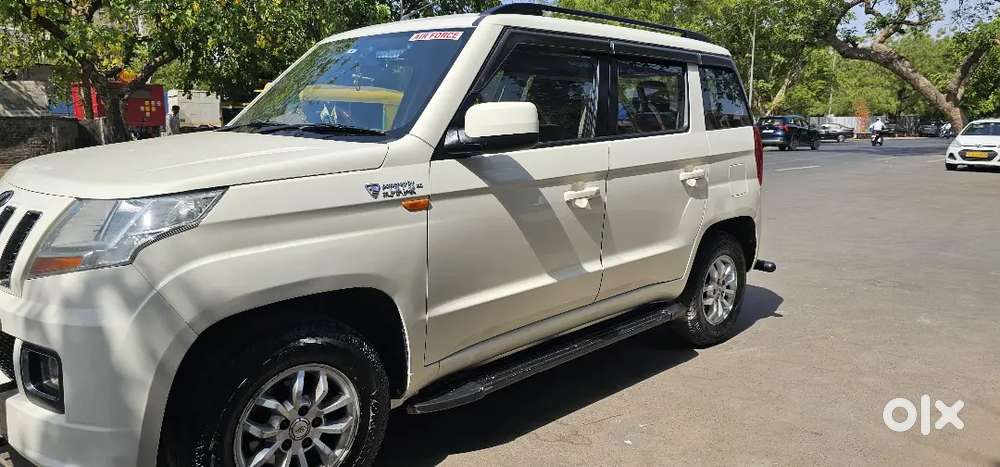 Mahindra Tuv 300 2017 Diesel Well Maintained
