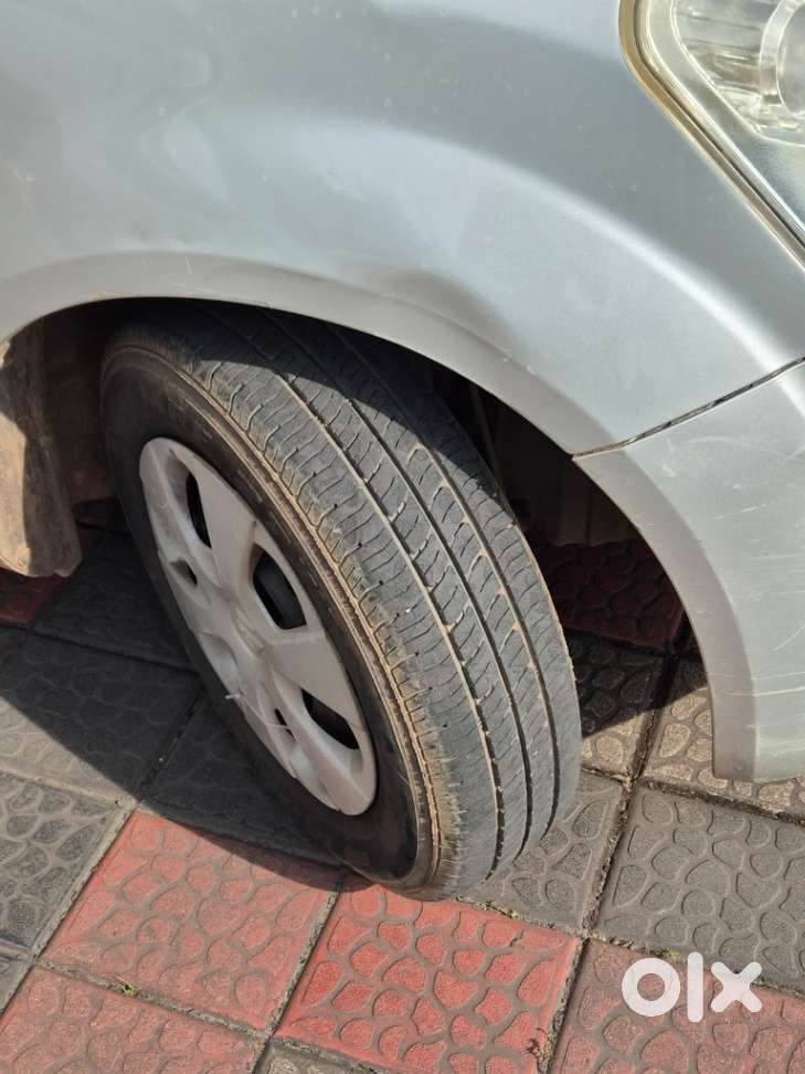 Maruti Suzuki Ritz Vxi, 2011, Petrol