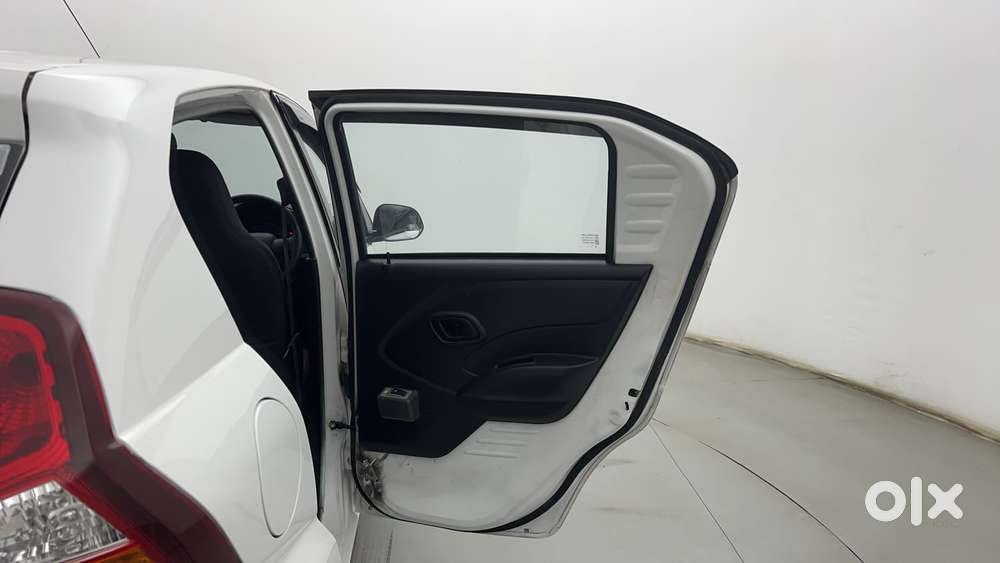 Datsun Redigo T Option, 2017, Petrol