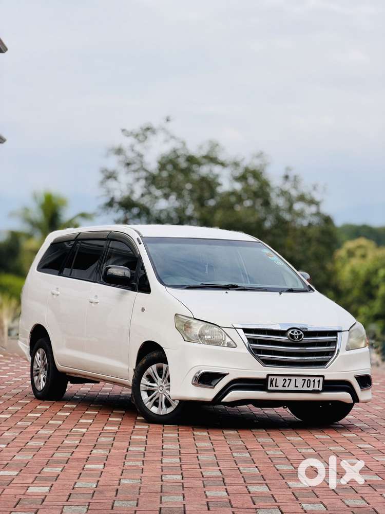 Toyota Innova 2.5 G (diesel) 7 Seater Bs Iv, 2013, Diesel
