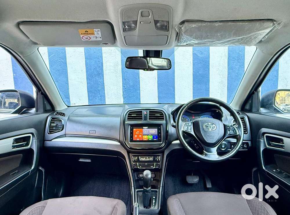 Toyota Urban Cruiser 1.5 Premium Grade Dual Tone At, 2022, Petrol