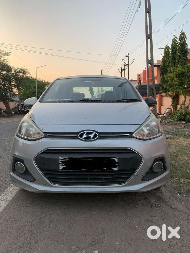 Hyundai Xcent 2015 Diesel Well Maintained