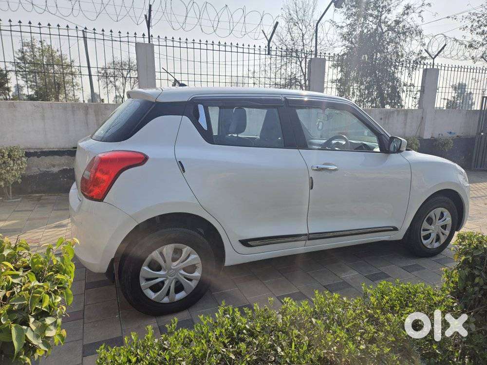 Maruti Suzuki Swift 2018 Vxi, 2020, Petrol