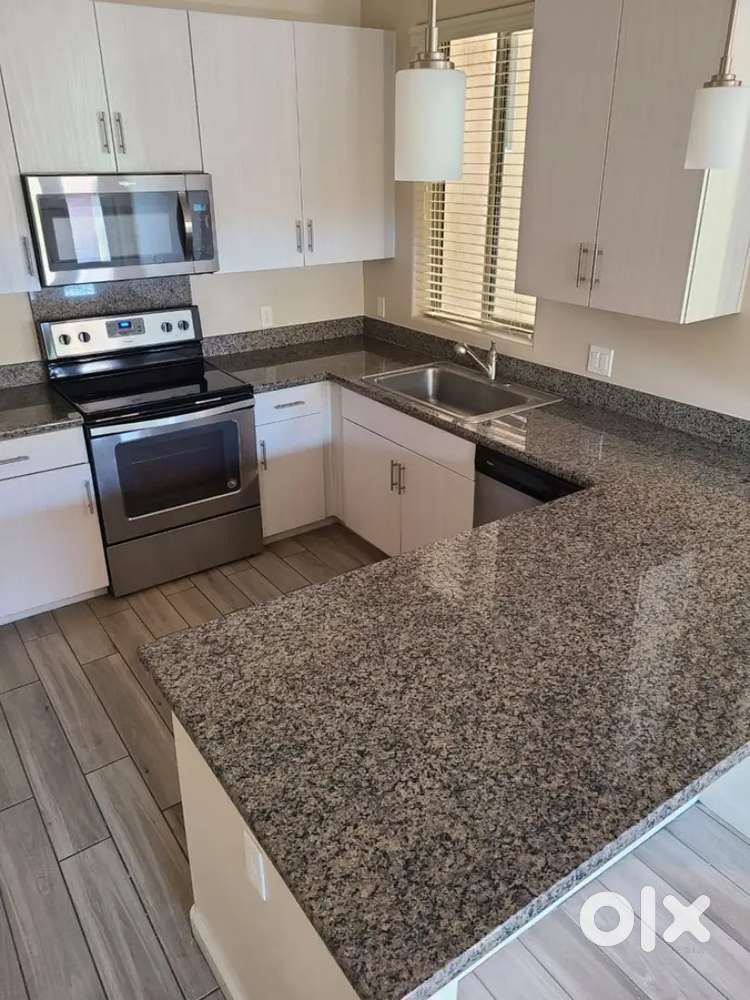 1 BHK & 2 BHK Flats/Rooms for Rent in sector 9,7,4,10 Laxman vihar