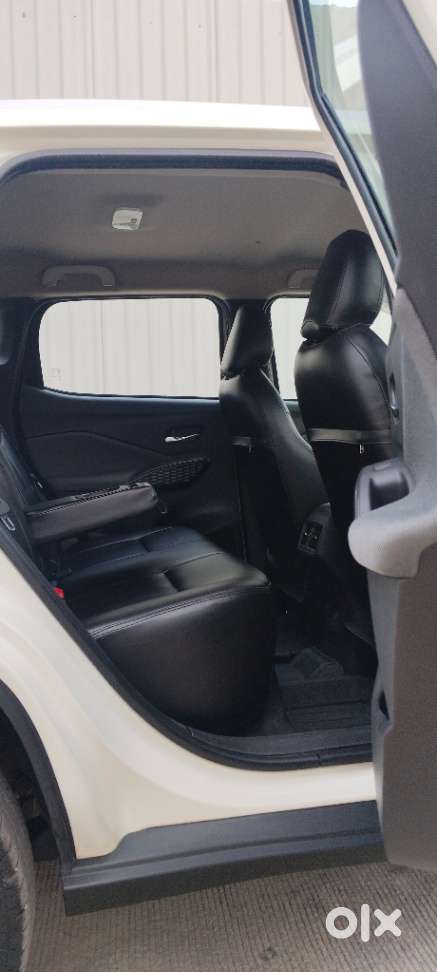 Nissan Magnite Tekna Ez Shift, 2025, Petrol