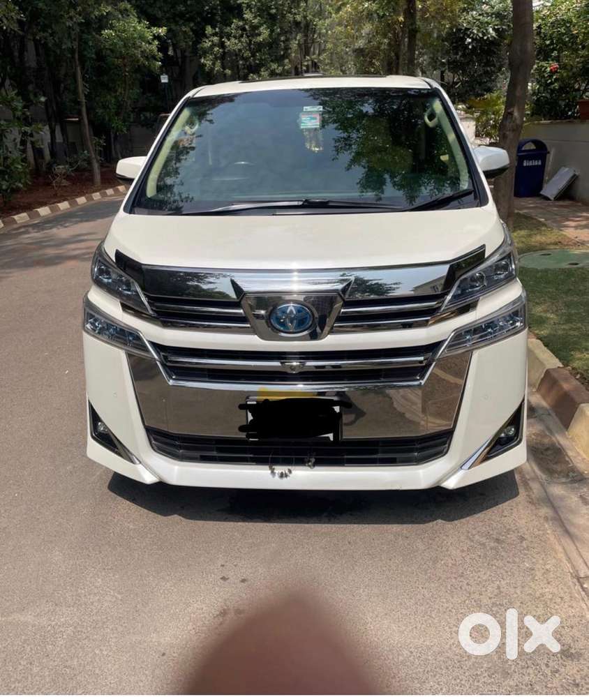 Toyota Vellfire, 2022, Petrol
