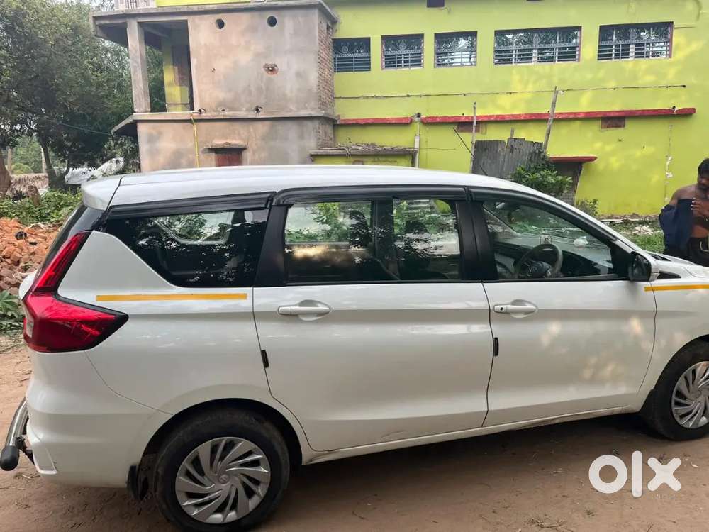 Maruti Suzuki Ertiga 2024 Petrol 890000 Km Driven