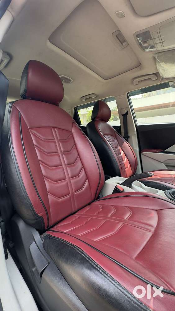 Mahindra Xuv300 W4, 2023, Petrol