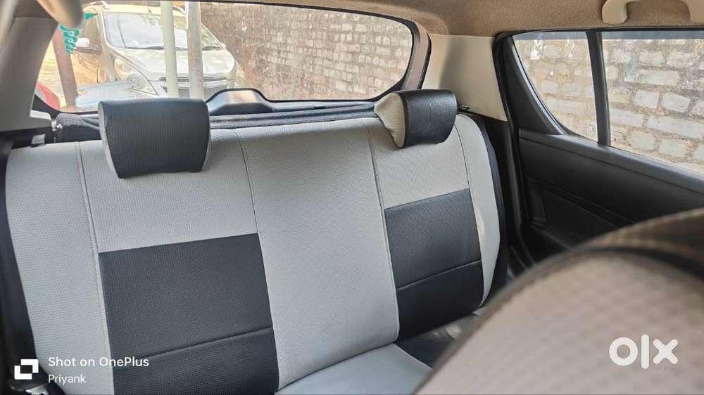 Selling Maruti Swift Car