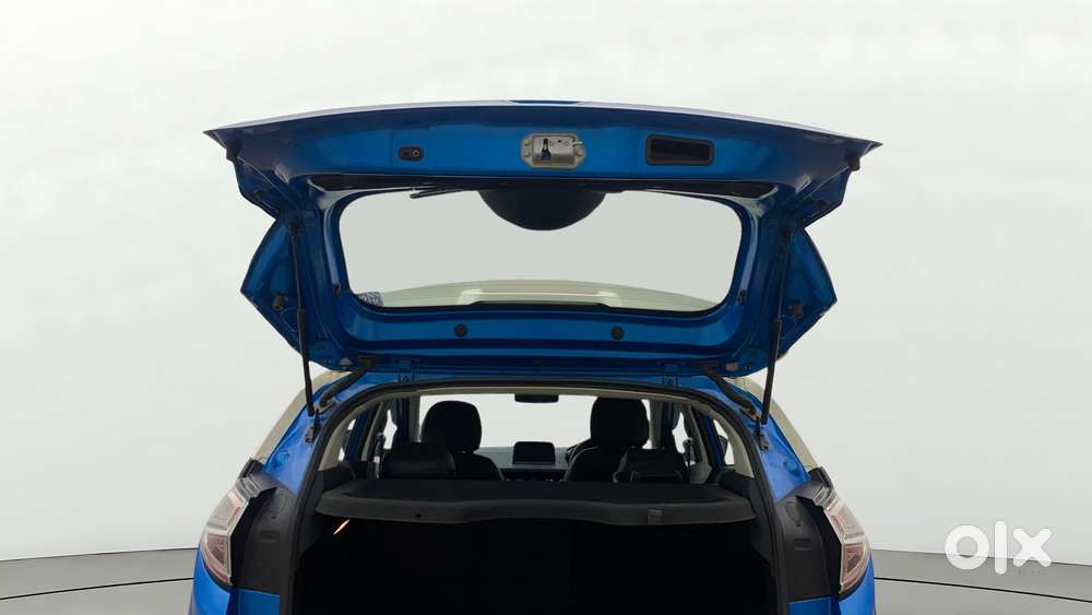 Tata Nexon 1.2 Revotron Xza Plus Dualtone, 2018, Petrol