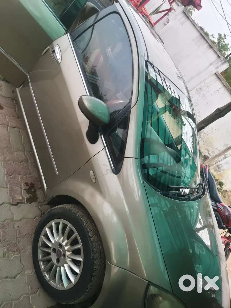 Fiat Linea 2011 Petrol 76000 Km Driven