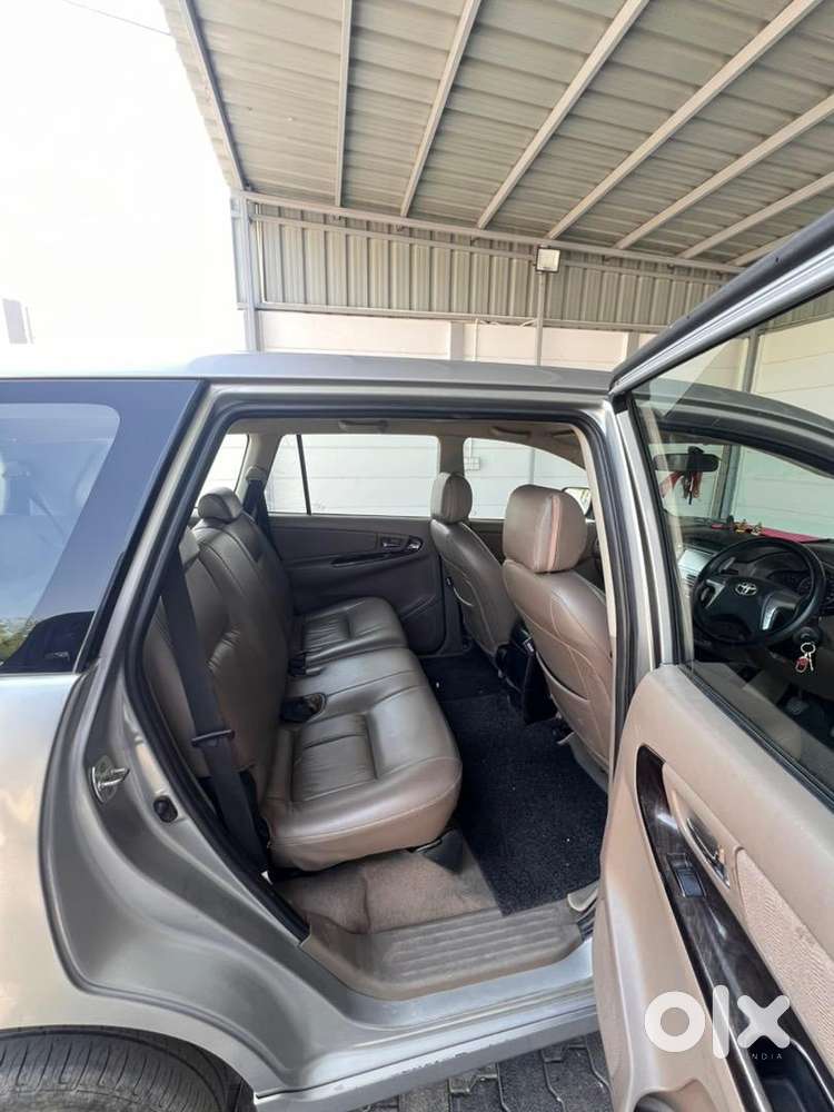 Toyota Innova 2016 Diesel 189000 Km Driven