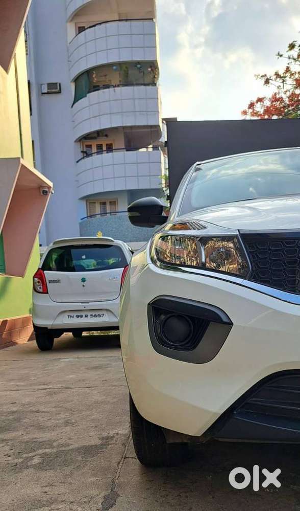 Tata Nexon 1.2 Revotron Xm (s), 2019, Petrol