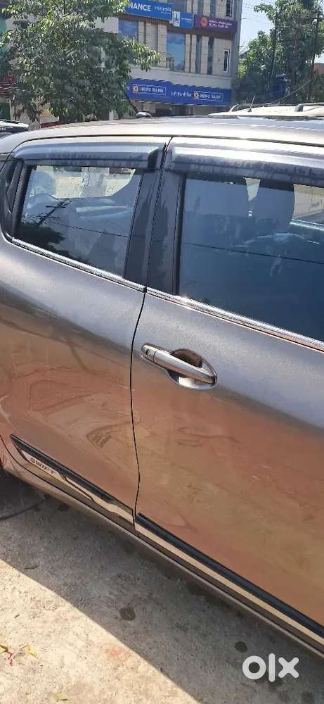 Maruti Suzuki Swift Vxi 2021