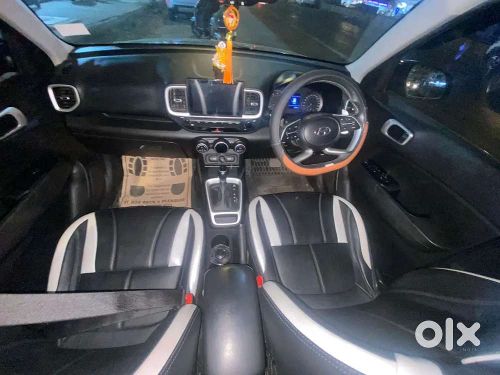Hyundai Venue 2021 Petrol 35300 Km Driven