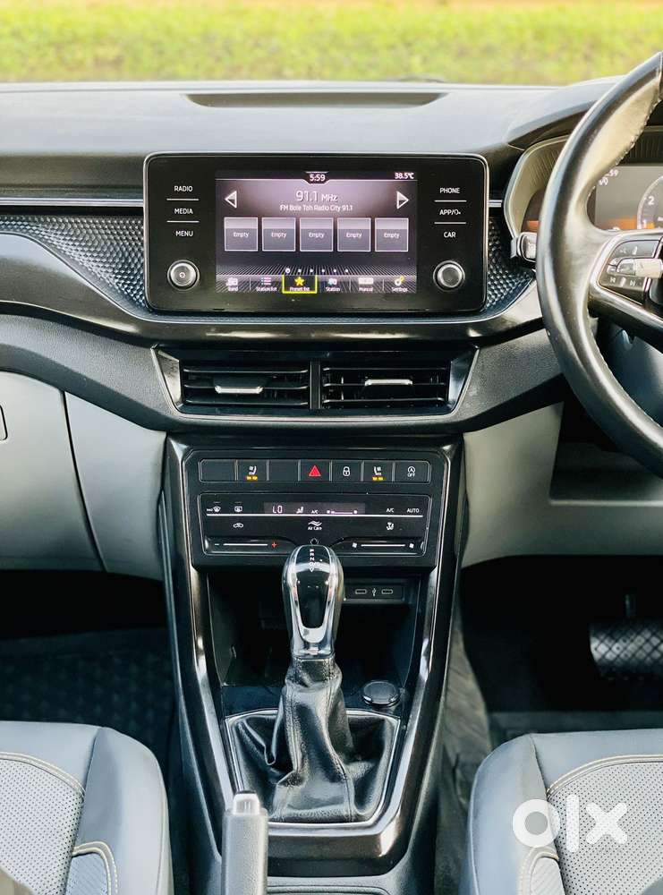 Skoda Kushaq 1.0 Tsi Style At (6 Airbags), 2022, Petrol