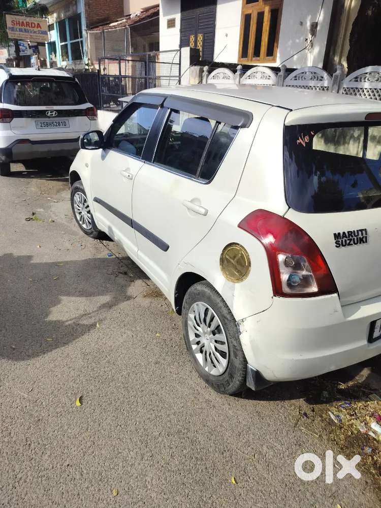 Swift Vxi Cng 2011