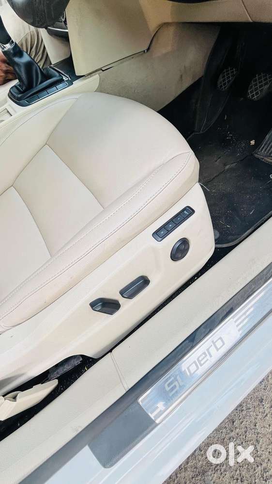 Skoda Superb Petrol 2013