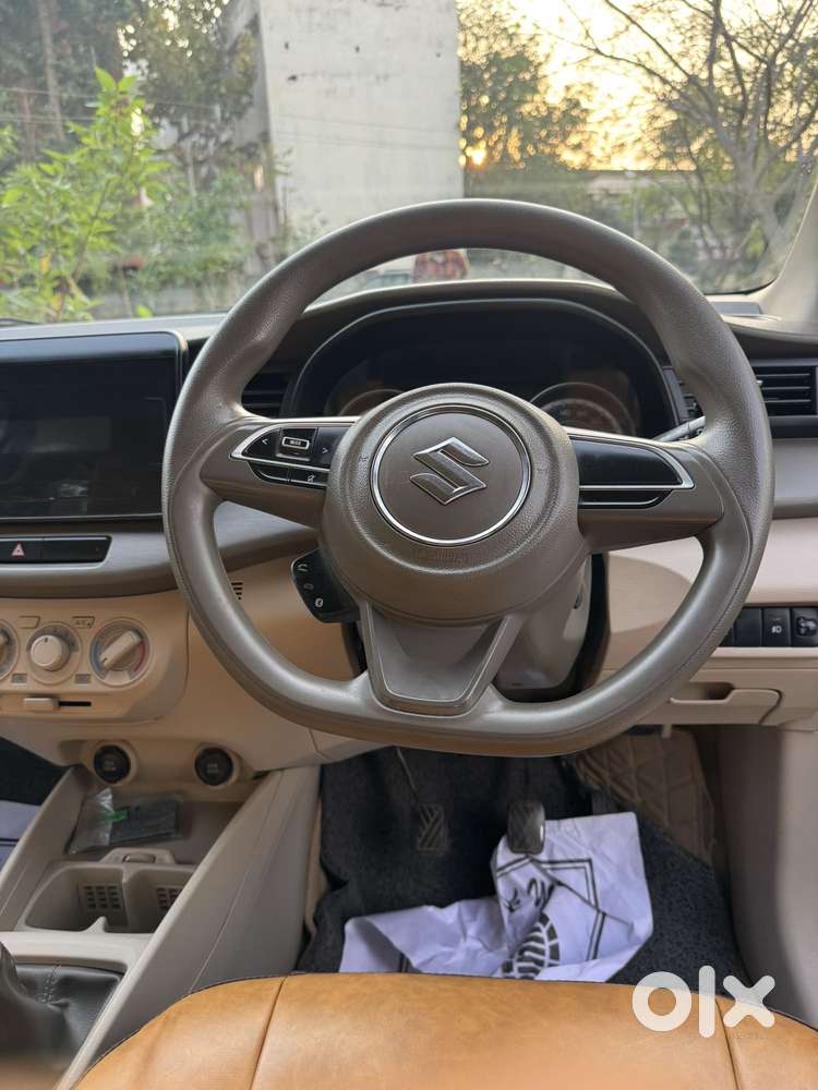 Maruti Suzuki Ertiga 2022-2023 Vxi Cng, 2022, Cng & Hybrids