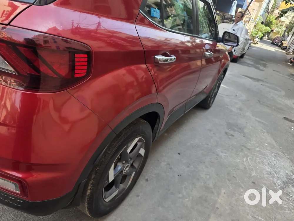 Hyundai Venue 2019 Petrol Well Maintained