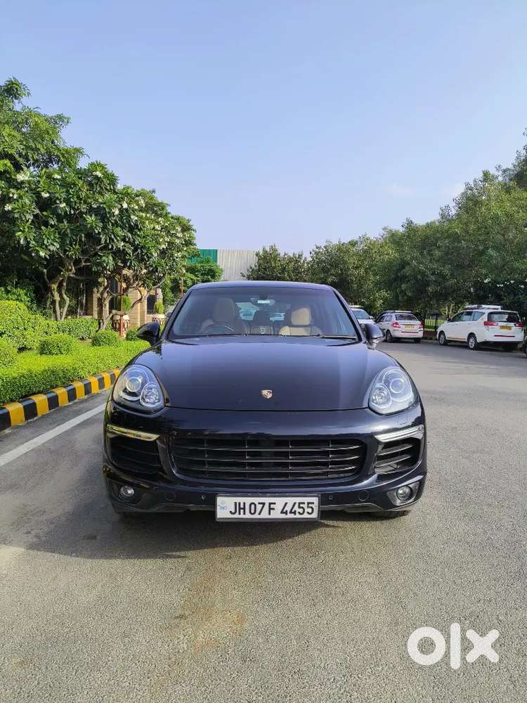 Porsche Cayenne 2015 Diesel 95000 Km Driven
