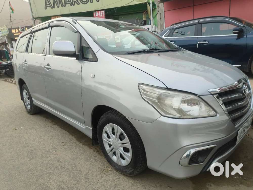 Toyota Innova 2.5 Gx (diesel) 7 Seater Bs Iv, 2015, Diesel