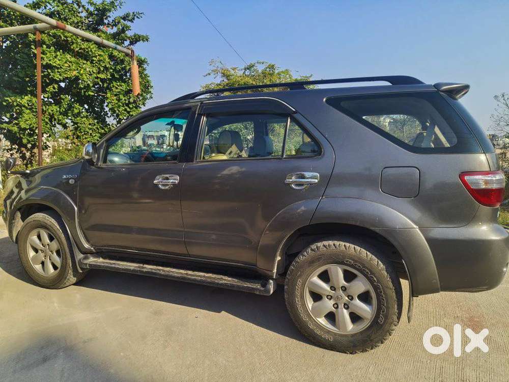 Toyota Fortuner 3.0 4x4 Limited Edition Mt, 2012