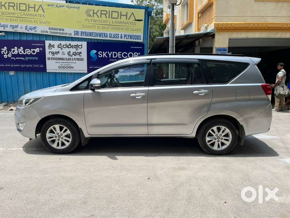 Toyota Innova Crysta 2017