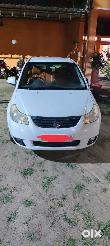 Maruti Suzuki Sx4 Zxi Mt Bsiv Leather, 2011, Petrol