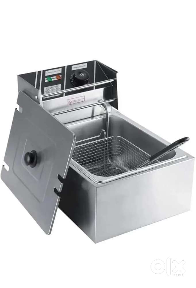 2 Deep fryer and  1 commercial crompton exaust
