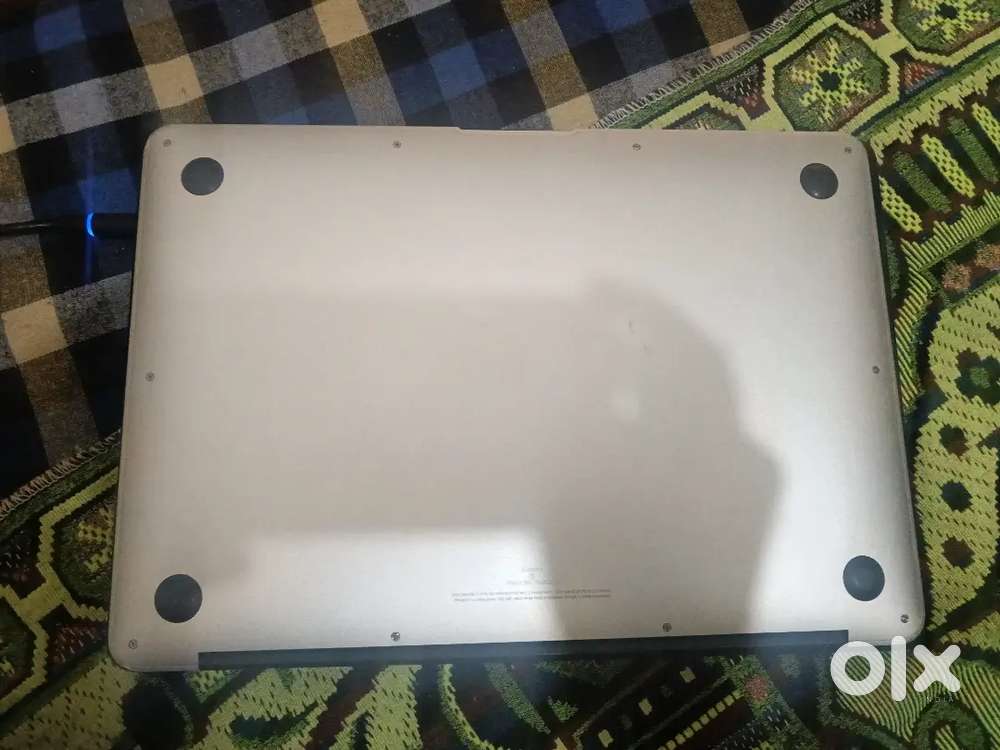 Apple macbook air mint condition i5 128ssd 4gb ram