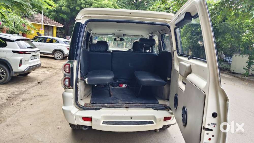 Mahindra Scorpio S10, 2016, Diesel