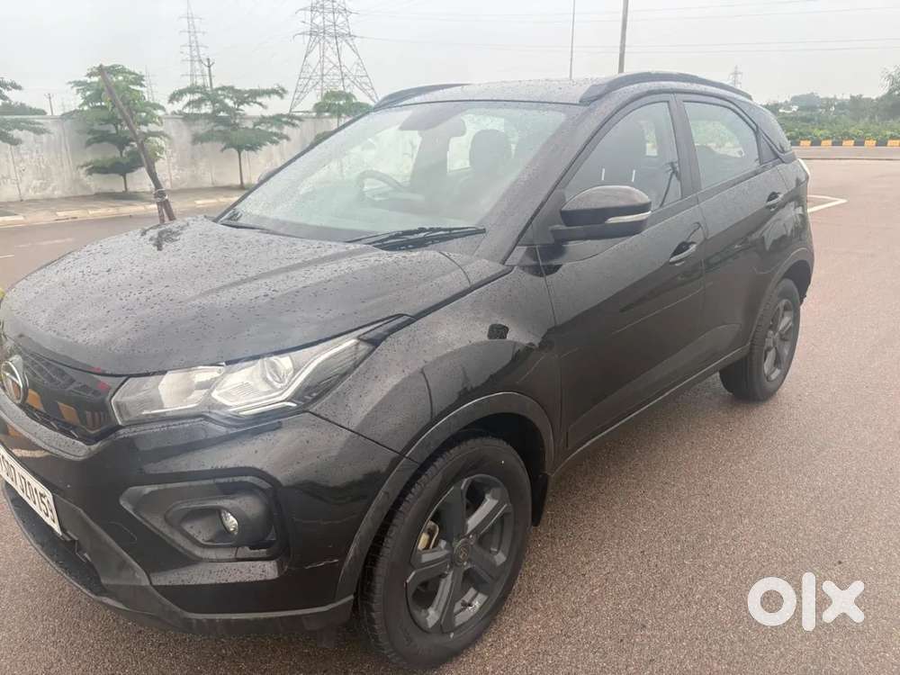 Tata Nexon 1.2 Revotron Xza Plus, 2023, Petrol