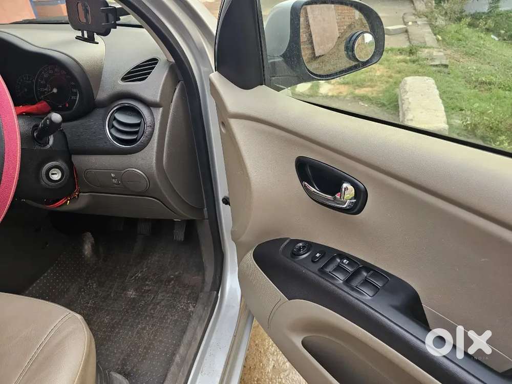 Hyundai I10 Sportz Petrol 2013
