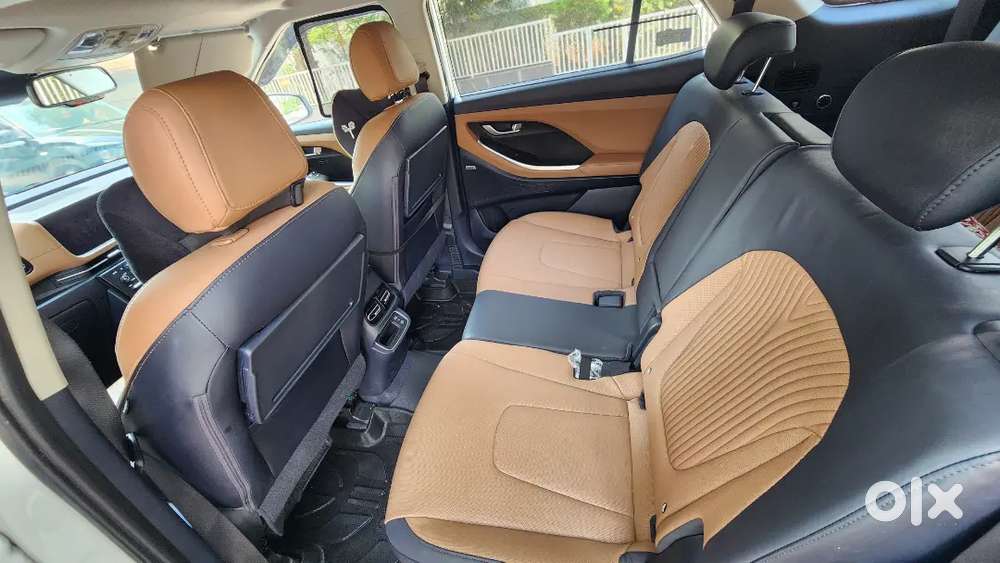 Hyundai Alcazar 1yr Old, Petrol Automatic, 7 Seater, 11k Kms.