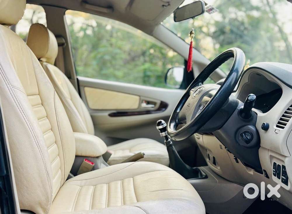 Toyota Innova 2.5 V 7 Str, 2012, Diesel