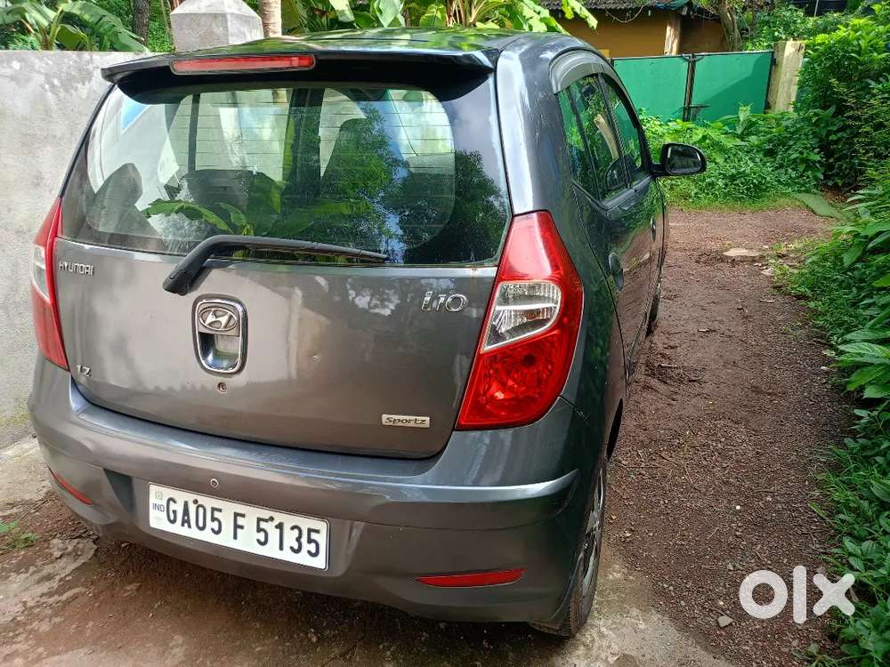 Hyundai I10 Sportz Petrol 2011