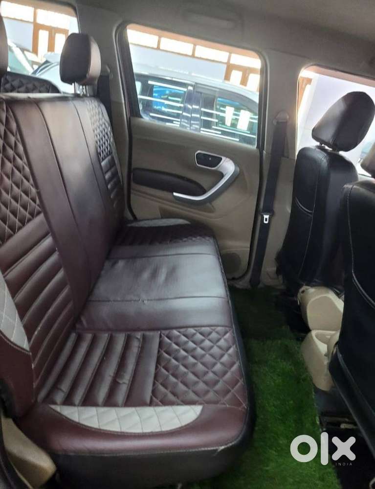 Mahindra Tuv 300 T8, 2016, Diesel