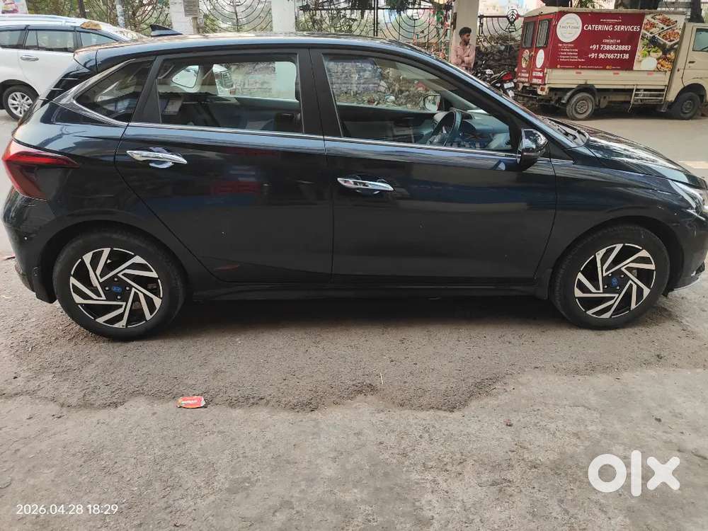 2023 Hyundai I20 Asta (petrol) - 10,476 Kms - First Owner