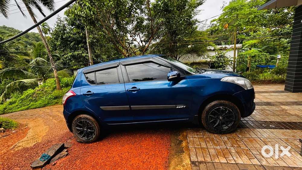Maruti Suzuki Swift 2013 Diesel 129000 Km Driven
