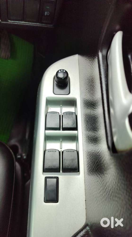 Mahindra Quanto C8, 2014, Diesel